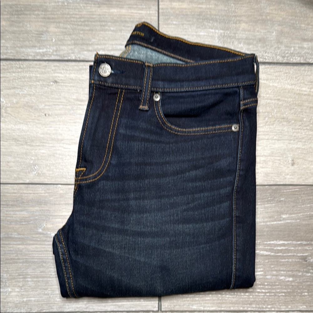 Abercrombie and Fitch Men's Dark Blue Skinny Jeans (with Stretch)